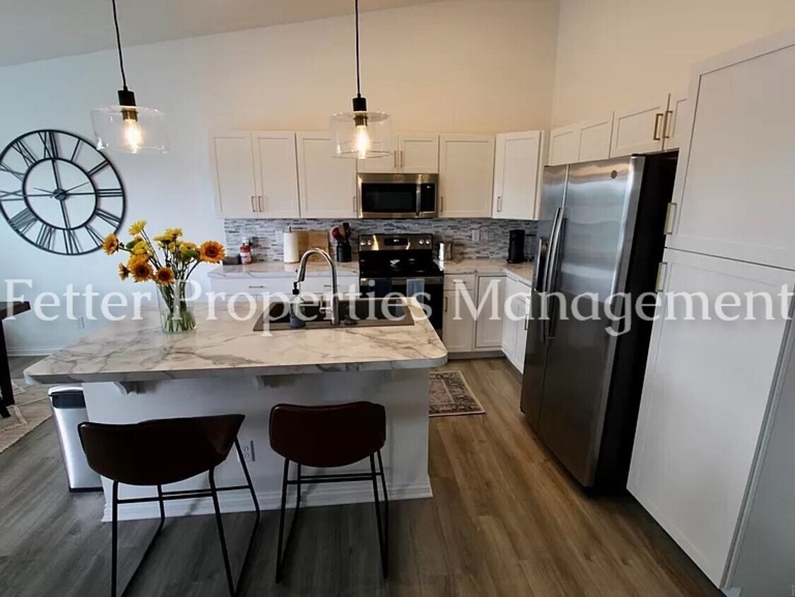 Foto del edificio - 5441 Cameo Dr