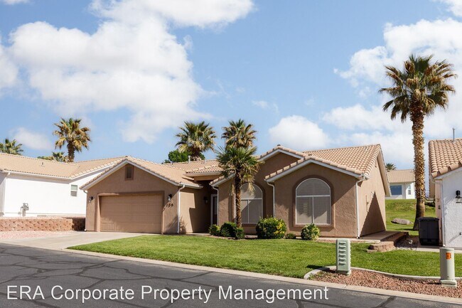 Building Photo - 3 br, 2 bath House - 210 N. Mall Dr. #139