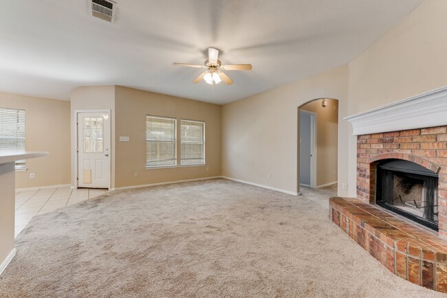 Foto del edificio - Attractive Duplex Unit in North Fort Worth