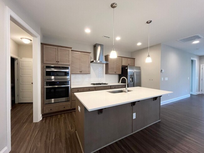 Foto del edificio - Newly Built 3BD, 2.5BA Durham Home Near Brier Creek, Interstates, and RDU Airport in an HOA Commu...