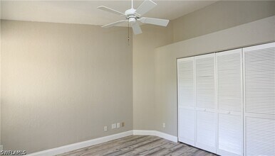 Building Photo - 402 Emerald Bay Cir