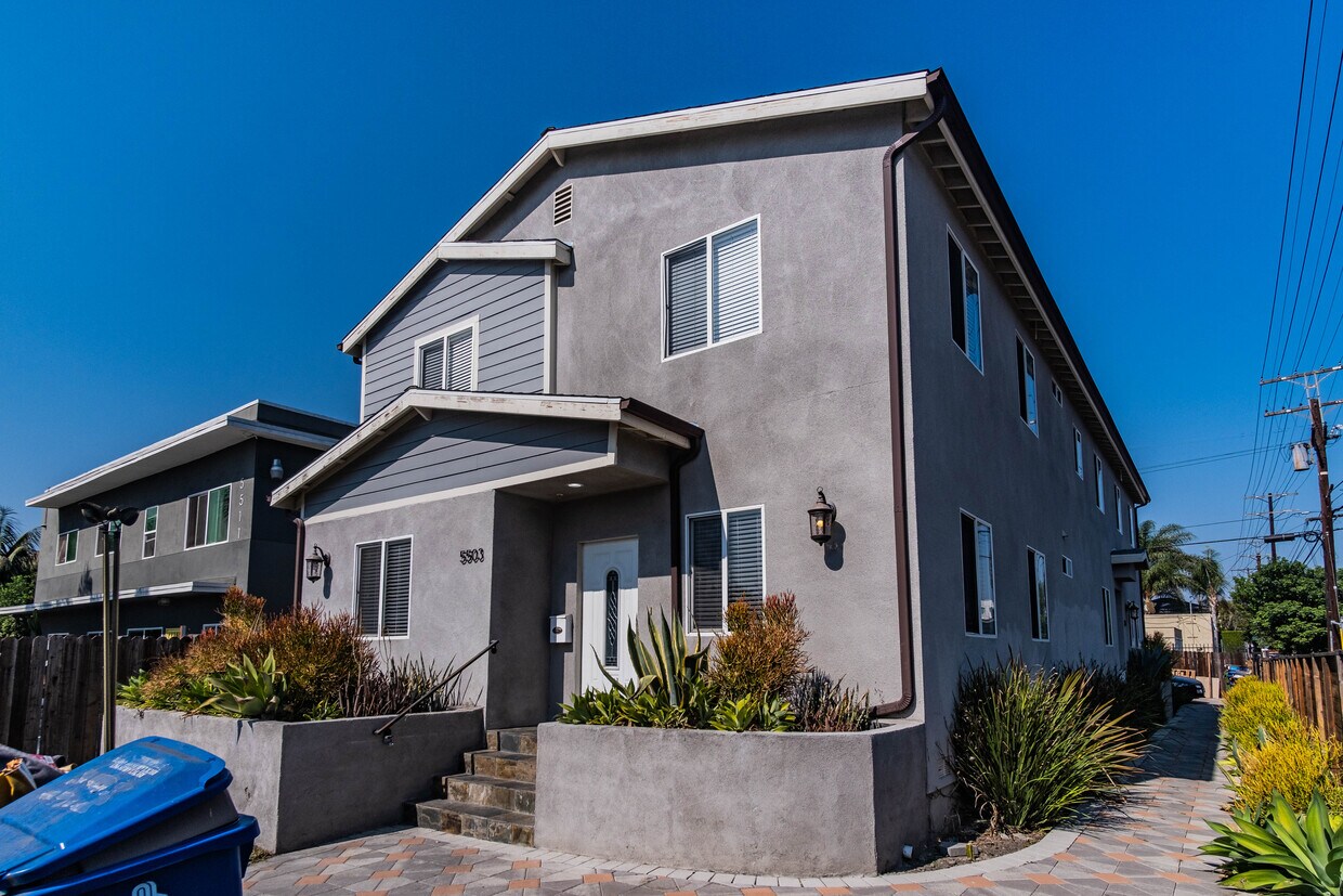 5503 Smiley Dr, Los Angeles, CA 90016 Townhome Rentals in Los Angeles