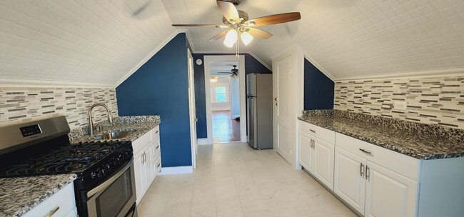 Building Photo - 110 Rutherford Pl