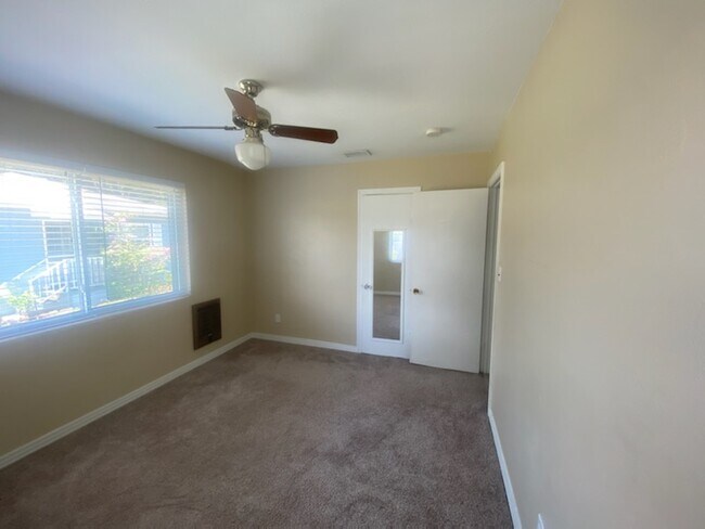 BEDROOM 1 - 218 W King St