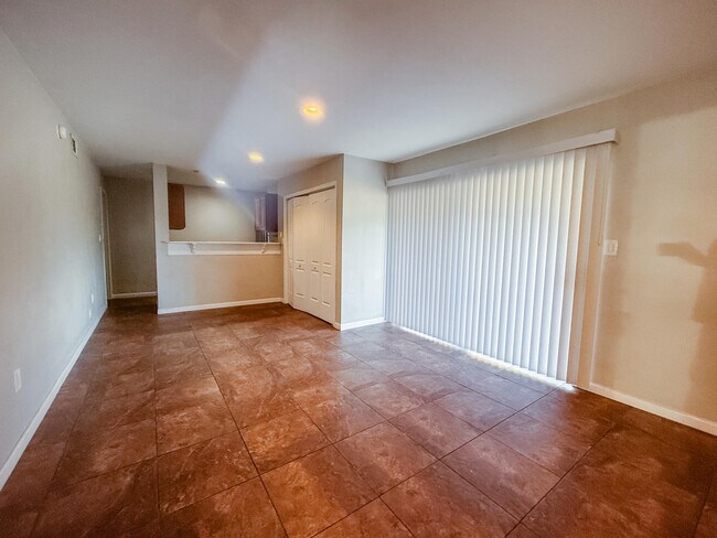 Foto del edificio - 403 Marshall Ct