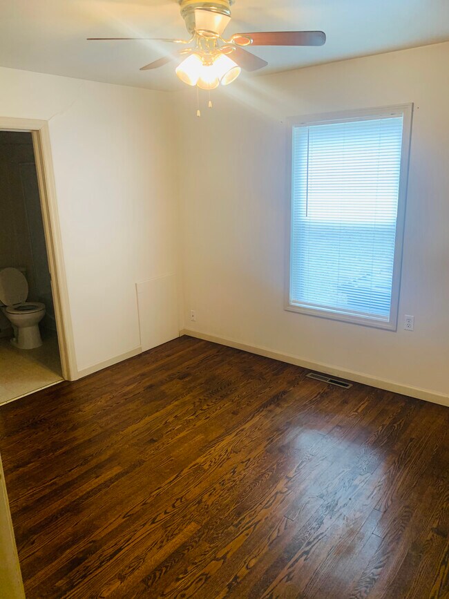 Foto del edificio - 12810 7th St