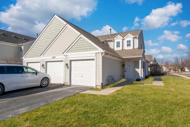 Building Photo - 2503 Sheehan Dr