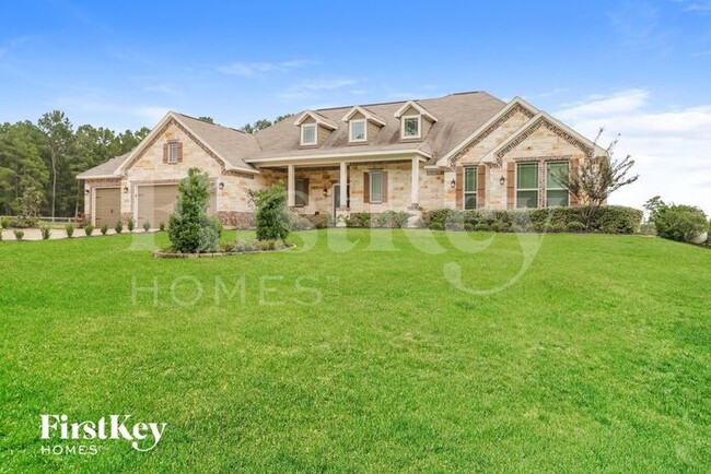 Building Photo - 16033 Deer Pines Dr