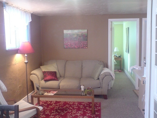 Building Photo - 608 E 500 N