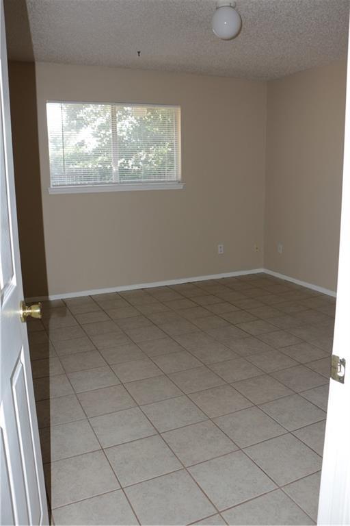 Foto del edificio - 4003 Stonebridge Dr