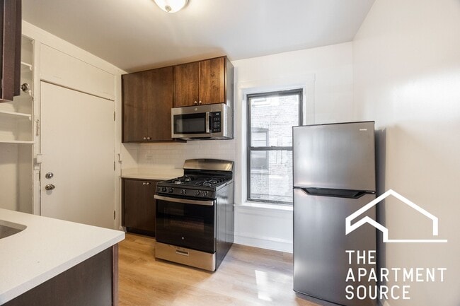 Foto del edificio - 2706 N Spaulding Ave