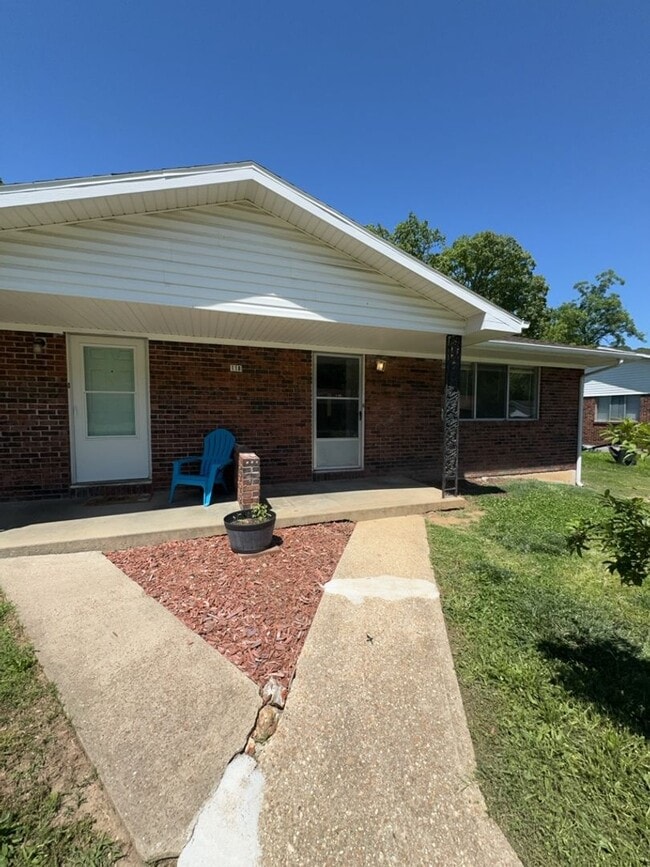 Building Photo - 118 Elliott Dr
