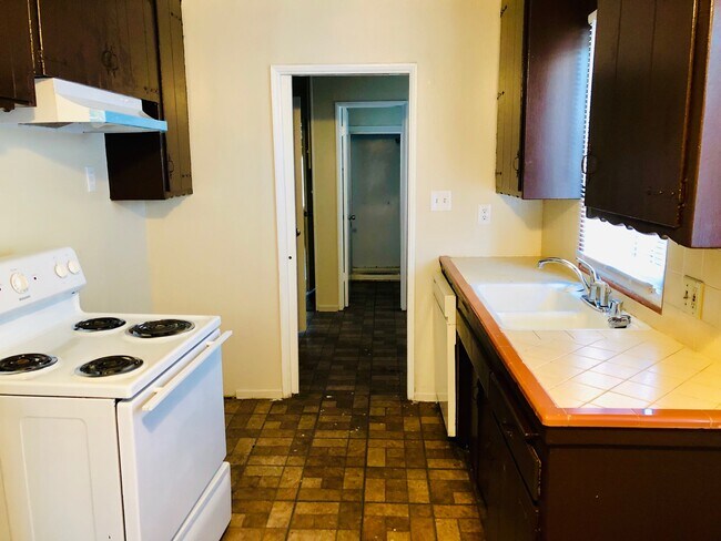 Foto del edificio - 1346 W Kildare St