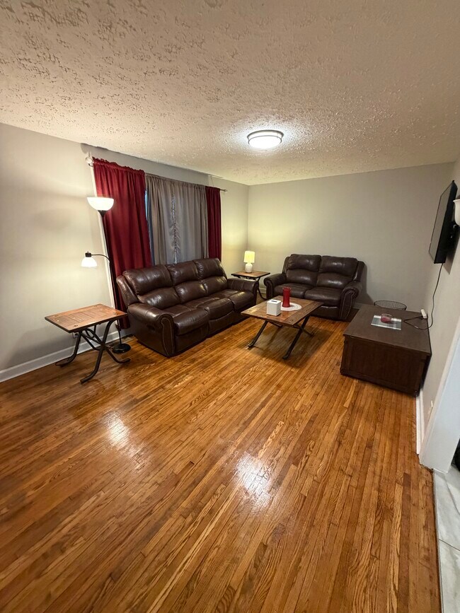 Foto del edificio - 401 Old Hopkinsville Hwy