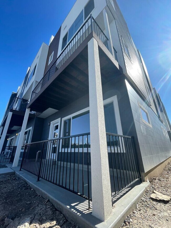 Building Photo - 4574 W Sleepy Willow Ct