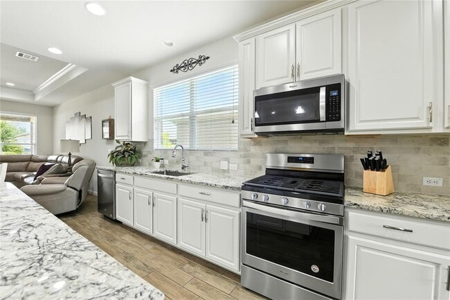 Foto del edificio - 107 Calhoun Ln