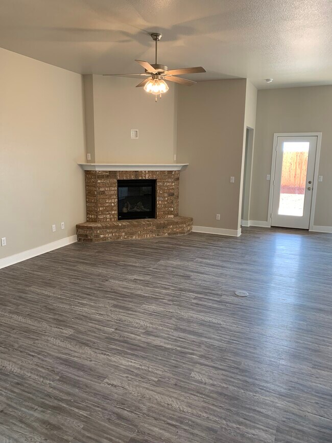 Building Photo - 2604 Ranch Ave.