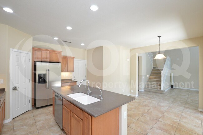 Building Photo - 2209 W Marconi Ave