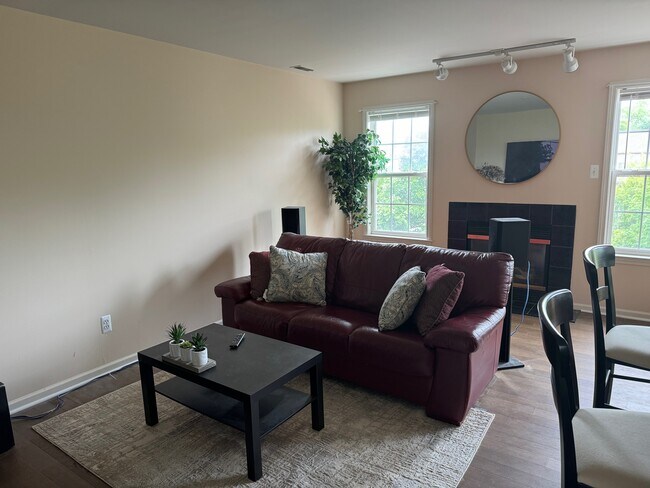 Foto del edificio - 2801 Barclay Way