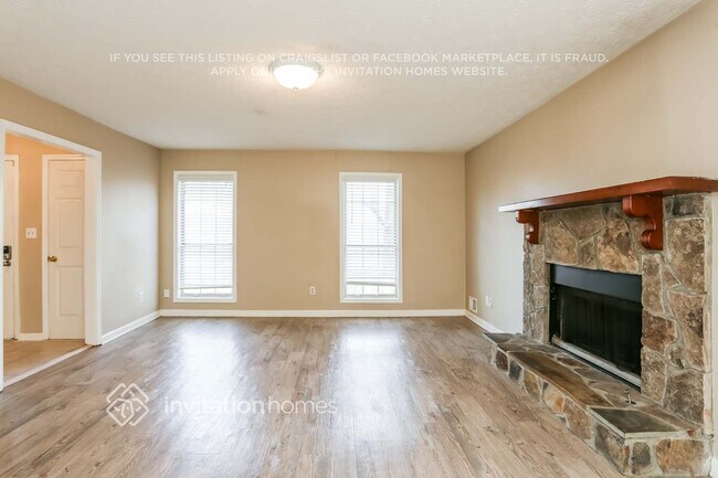 Building Photo - 4475 Susans Way