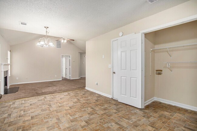 Foto del edificio - 3 Bedroom 2 Bath House