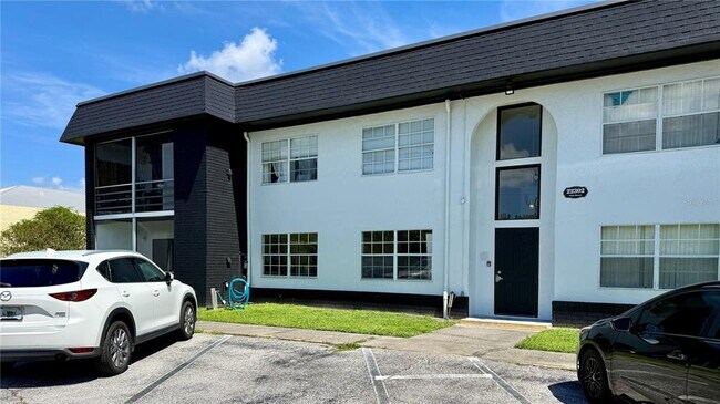 Foto del edificio - 22302 Vick St