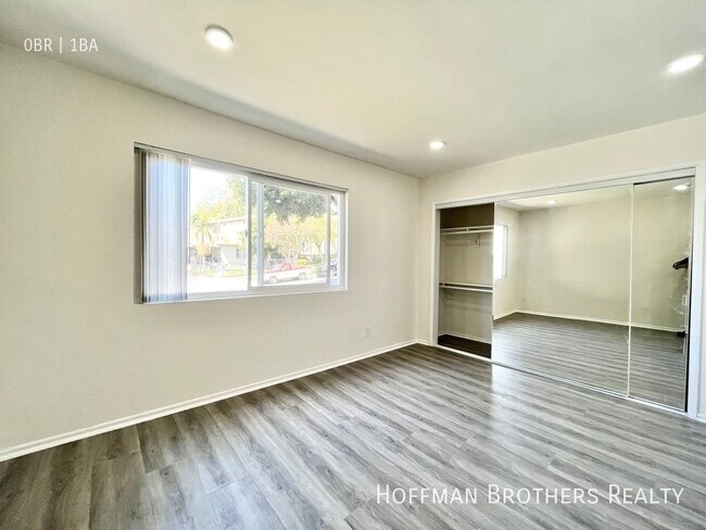 Foto del edificio - 140 N Hoover St Los Angeles, CA, 90004