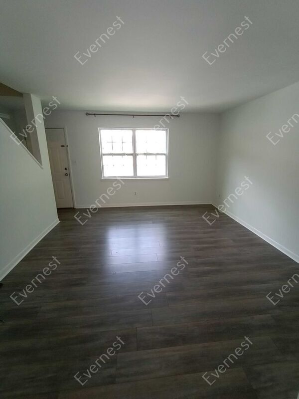 Building Photo - 2601 Southbury Cir