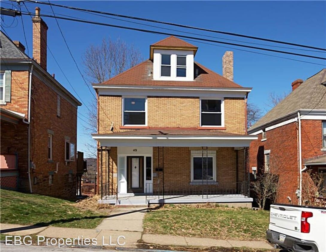 Primary Photo - 5 br, 2.5 bath House - 49 N Linwood