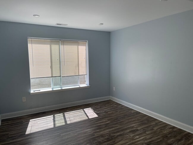 Photo - 1257-59 N Newkirk St Apartment