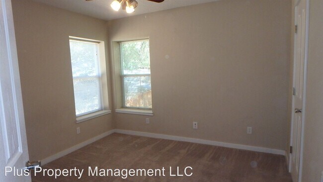 Building Photo - 1675 NE Lotus Dr