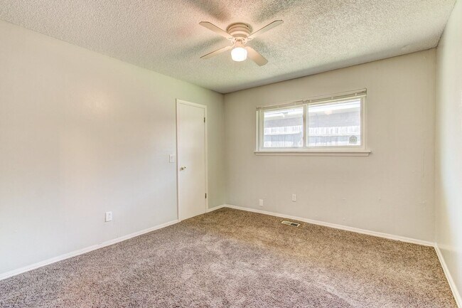 Foto del edificio - Excellent 4 Bed 2 Bath in Oklahoma City - ...