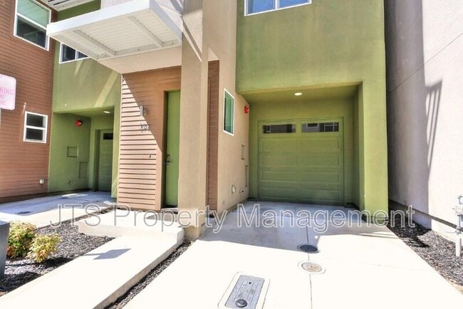 Building Photo - 396 Midstream Ln