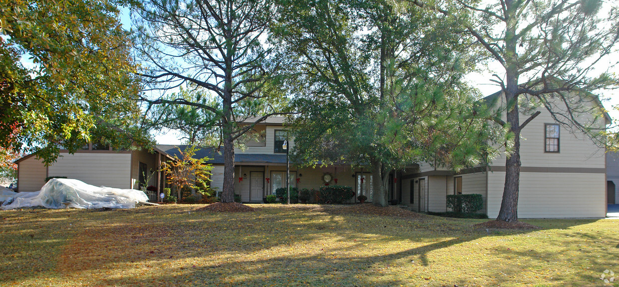 Primary Photo - 1641-1647 E Trinity Blvd