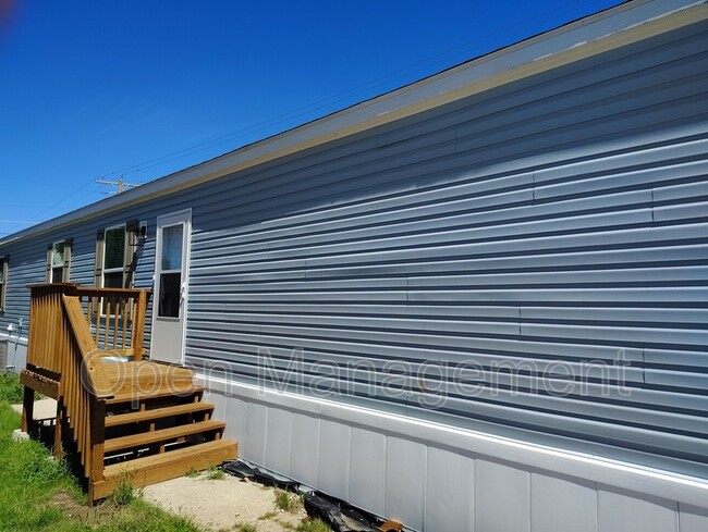 Building Photo - 144 Lee Ann Ln