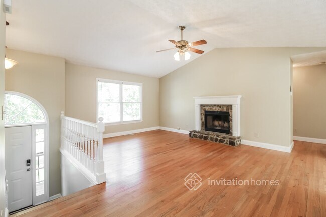 Building Photo - 790 Holcombe Woods Ct