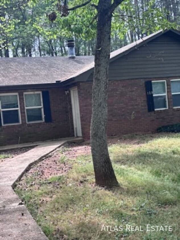 Photo - 129 Sir Scott Road-