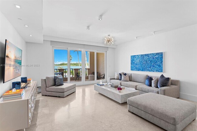 Foto del edificio - 2122 Fisher Island Dr