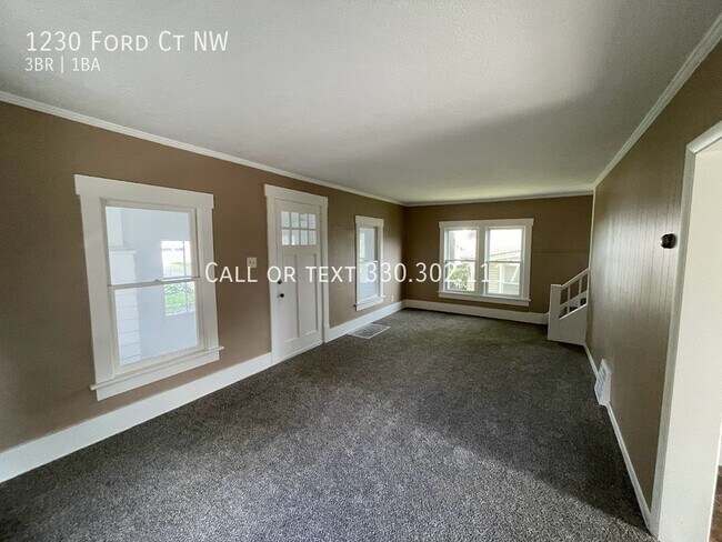 Building Photo - 1230 Ford Ct NW