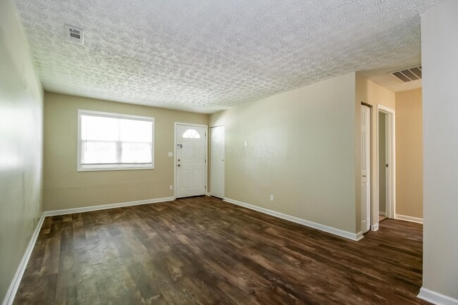 Foto del edificio - 2495 Willow View Ct