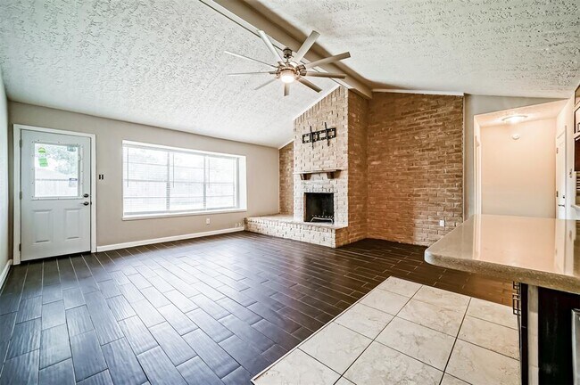 Foto del edificio - 16614 Townes Rd