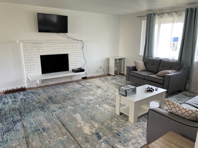 Foto del edificio - 1759 S Jackson Ave