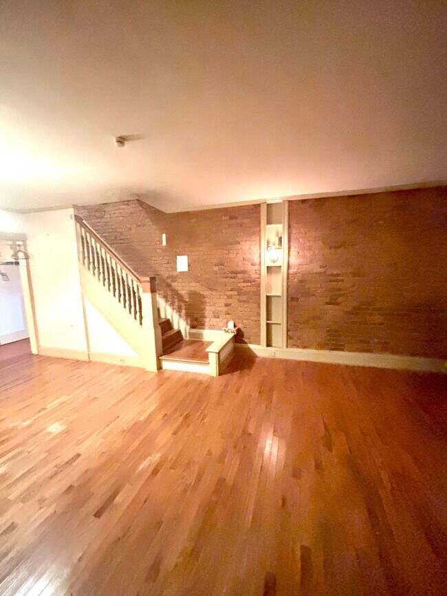 Foto del edificio - 627 4th St