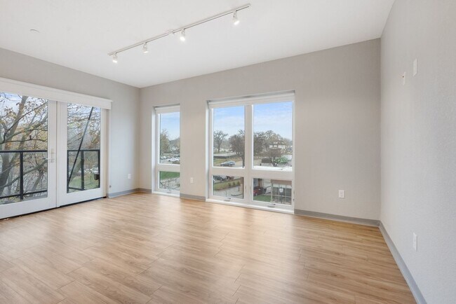 Foto del interior - Arabella: 200 W 1st St - Cedar Falls
