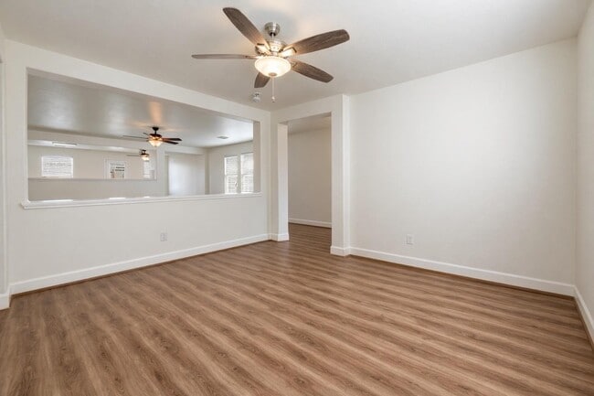 Building Photo - 18110 Jills Way Ln
