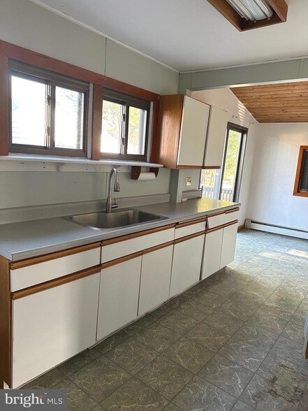 Foto del edificio - 12 Delaware Ave