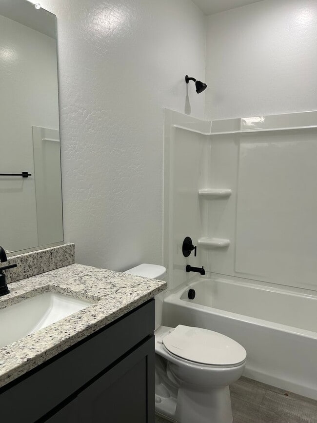 Foto del edificio - Single story 4bedroom home in North Copper Canyon