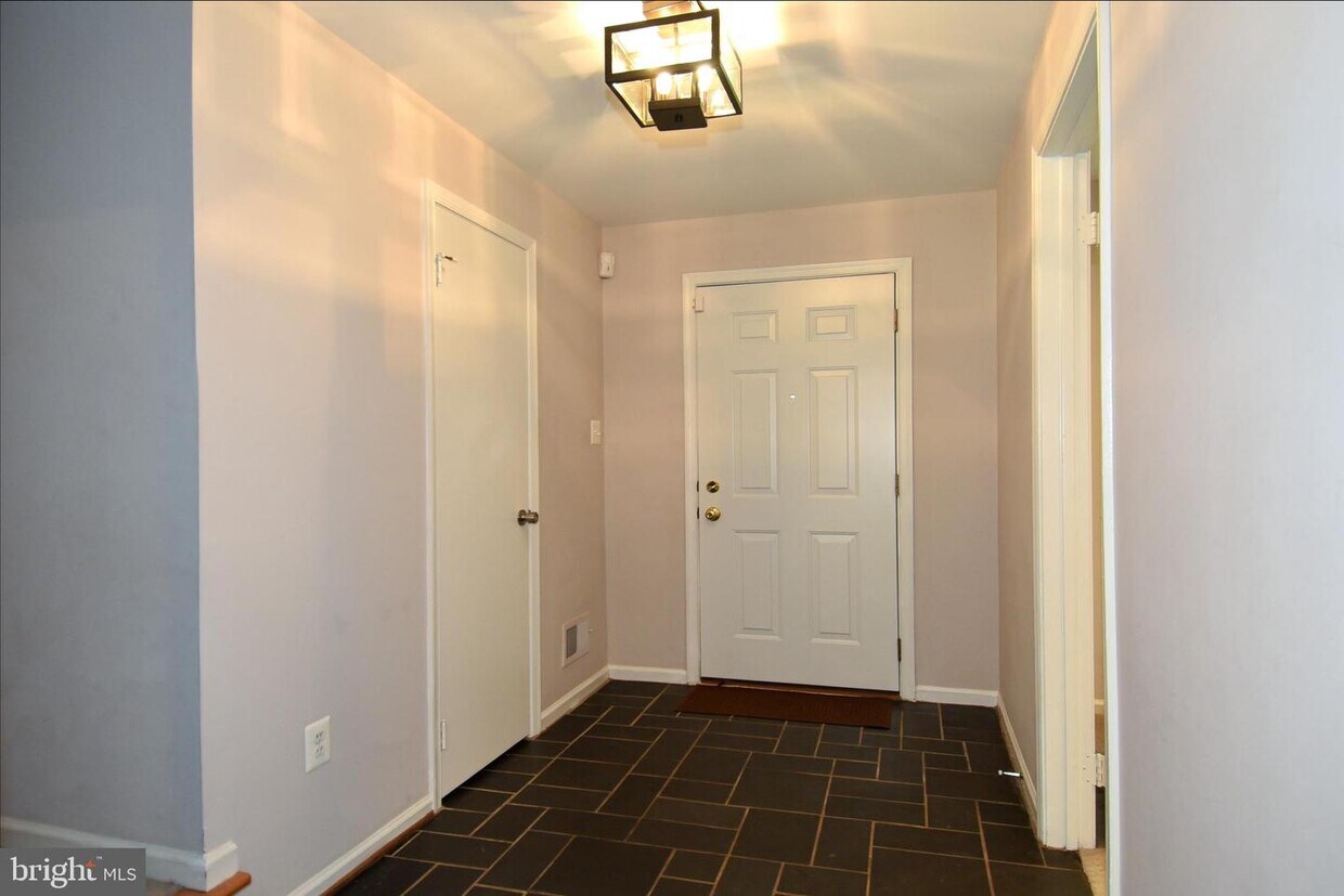 2234 N Tuckahoe St, Arlington, VA 22205 Townhome Rentals in Arlington