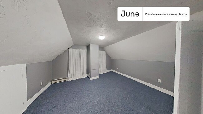 Foto del edificio - Room in Shared 4 bed/1.5 bath home