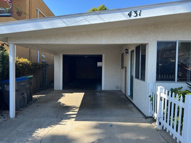 Foto del edificio - 431 Kodiak St